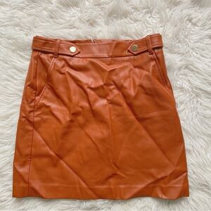 ❌ SOLD! LOFT Faux Leather Skirt